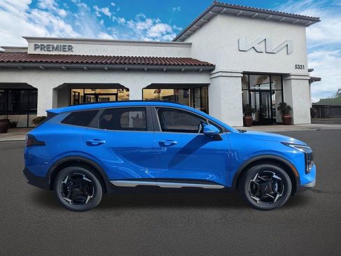 New 2026 Kia Sportage EX FWD image 9