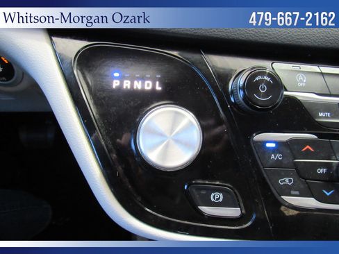 Used 2022 Chrysler Voyager LX FWD image 50