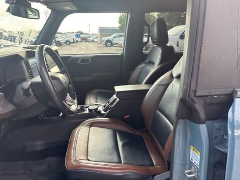 Used 2022 Ford Bronco Outer Banks AWD/4WD image 9