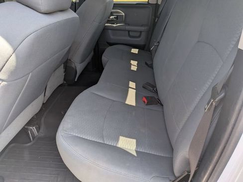 Used 2016 RAM 1500 Classic SLT AWD/4WD image 25