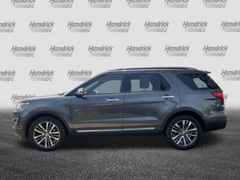 Used 2017 Ford Explorer Platinum image 7