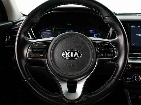 Used 2020 Kia Niro EX image 14