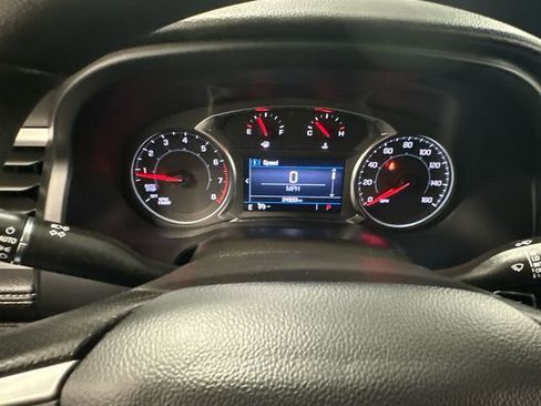 Used 2023 GMC Acadia SLE w/ LPO, Floor Liner Package FWD image 18