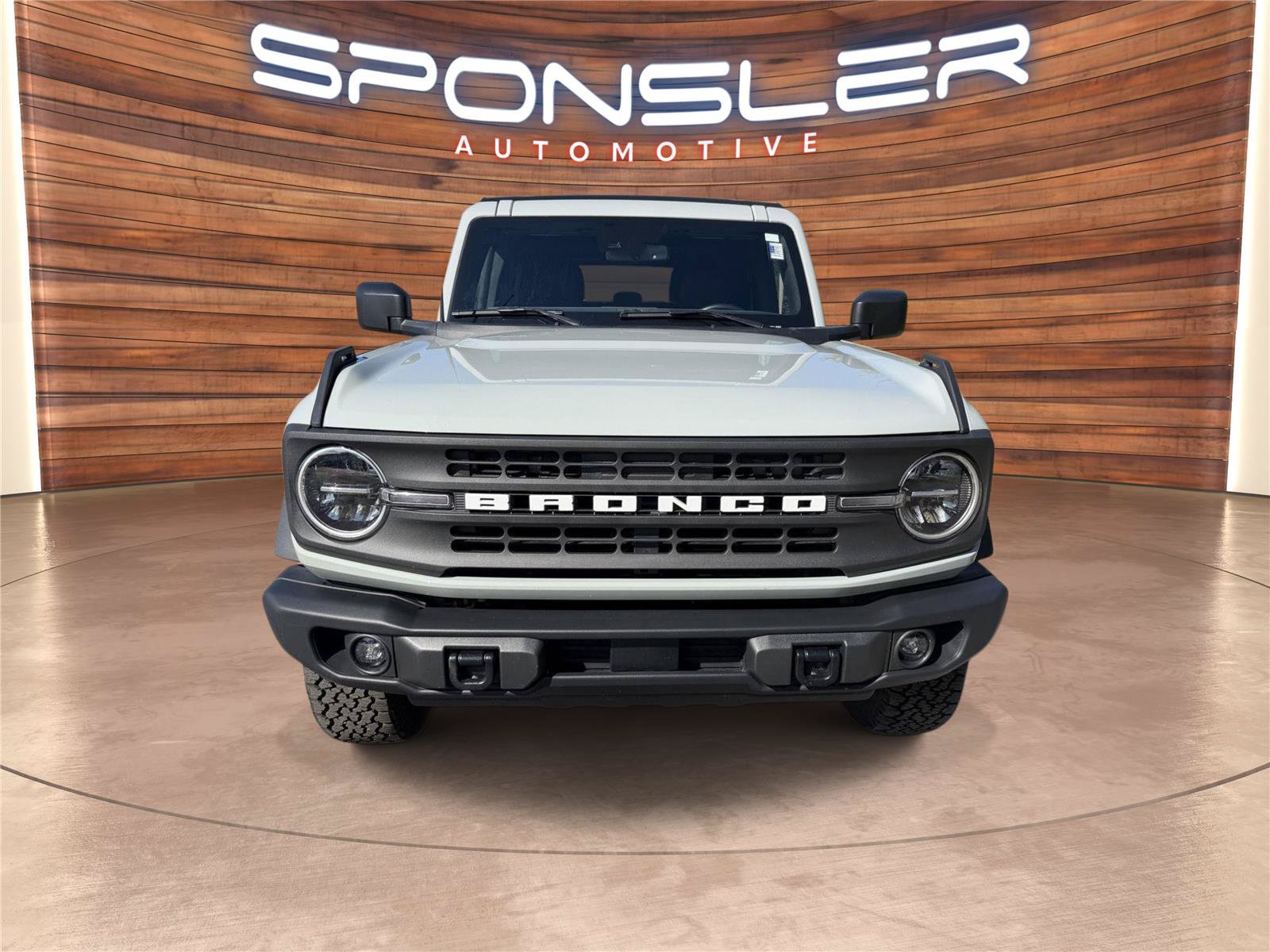 Used 2023 Ford Bronco Black Diamond AWD/4WD image 10