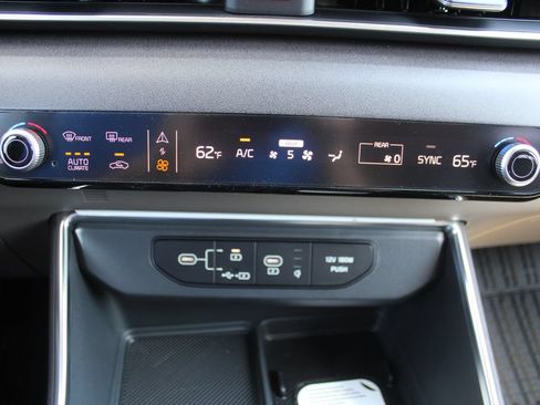 New 2027 Kia Carnival SX w/ Dark Edition Package FWD image 50