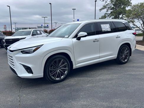 New 2026 Lexus TX 350 AWD image 5