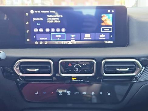 New 2026 Nissan Sentra SV w/ SV Convenience Package FWD image 21