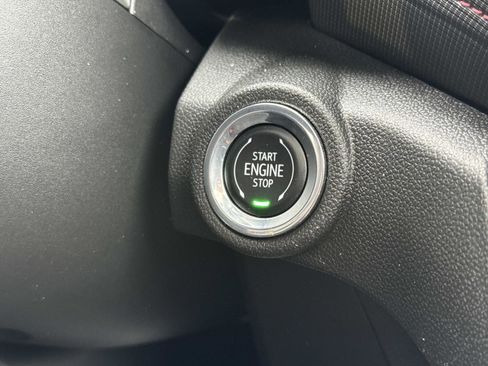 Used 2023 Chevrolet TrailBlazer RS w/ Sun and Liftgate Package image 14