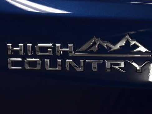 Used 2022 Chevrolet Silverado 3500 High Country image 18