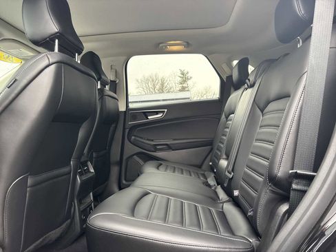 Used 2024 Ford Edge SEL w/ Convenience Package image 37