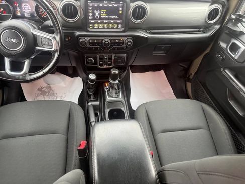 Used 2020 Jeep Gladiator Overland AWD/4WD image 48