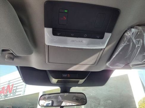 New 2025 Nissan Pathfinder SV image 27