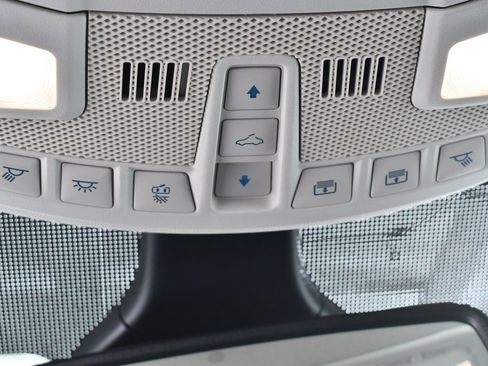 Used 2024 Ford Edge SEL w/ Convenience Package image 36