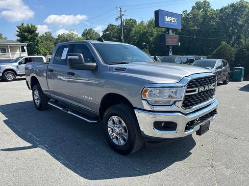 Used 2024 RAM 2500 Big Horn w/ Bed Utility Group AWD/4WD image 4