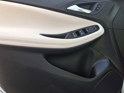 Used 2023 Buick Encore GX Select image 14