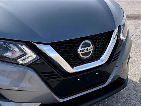 Used 2021 Nissan Rogue Sport S image 26