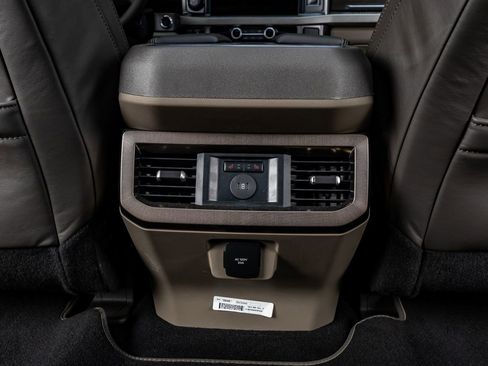 Used 2026 Ford F350 Platinum w/ Platinum Plus Package image 33