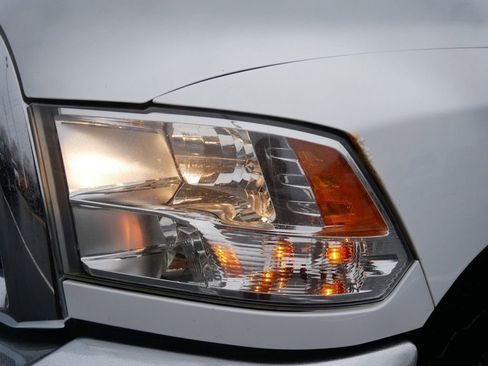 Used 2014 RAM 3500 Tradesman w/ Chrome Appearance Group image 5