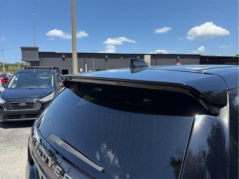 Used 2019 Land Rover Discovery Sport SE AWD/4WD image 18