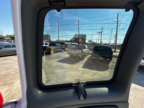 Used 2006 Chevrolet Express 3500 Passenger w/ LT Preferred Equipment Group image 49