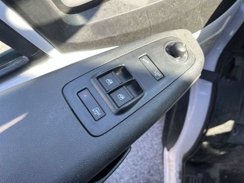 Used 2025 RAM ProMaster 2500 w/ Convenience Group FWD image 17