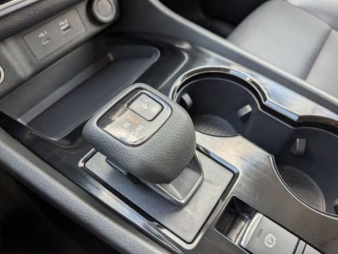 Used 2023 Nissan Rogue SV w/ SV Premium B Package FWD image 23