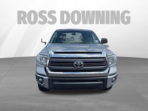 Used 2015 Toyota Tundra SR5 w/ SR5 Upgrade Package image 2