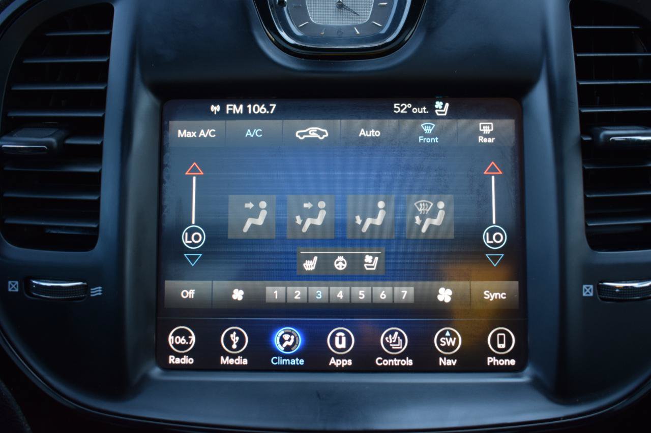 Used 2018 Chrysler 300 S w/ 300S Premium Group 2 AWD/4WD image 25