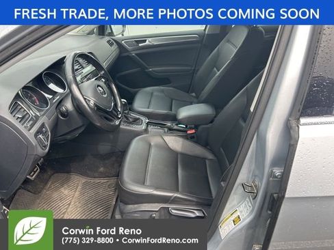 Used 2017 Volkswagen Golf Alltrack SE AWD/4WD image 10
