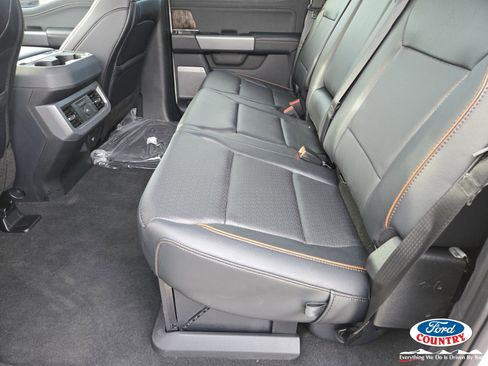 New 2025 Ford F250 Lariat w/ Lariat Ultimate Package image 8