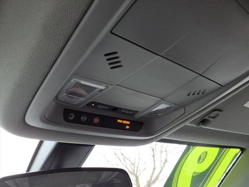 Used 2019 GMC Acadia SLE w/ Driver Alert Package I image 29