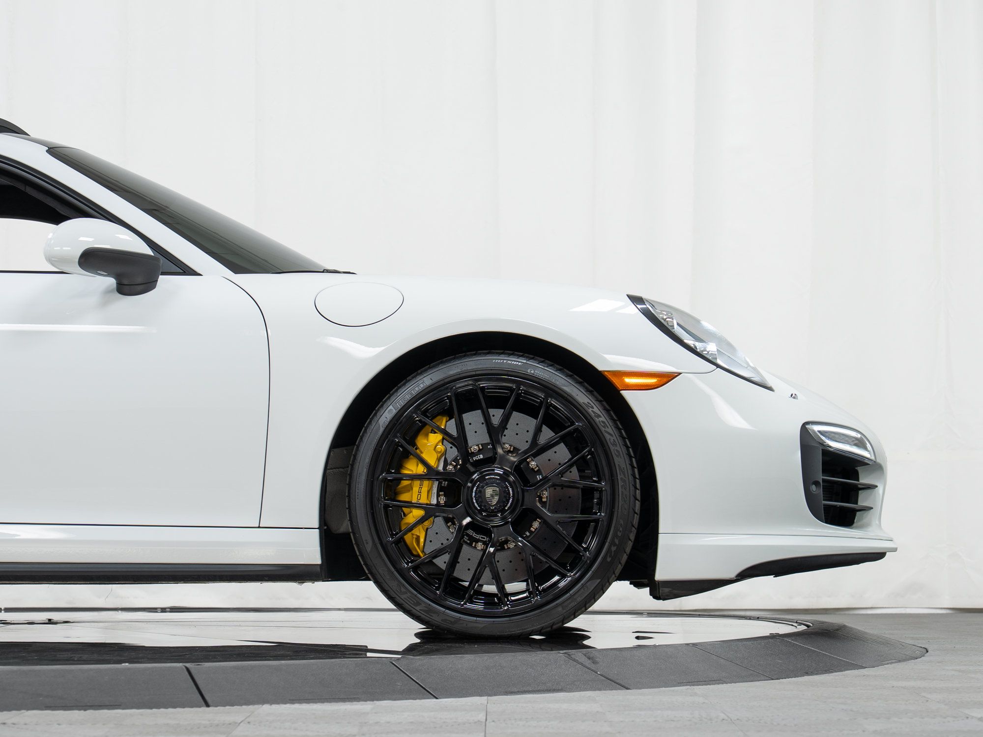Certified 2014 Porsche 911 Turbo S AWD/4WD image 11