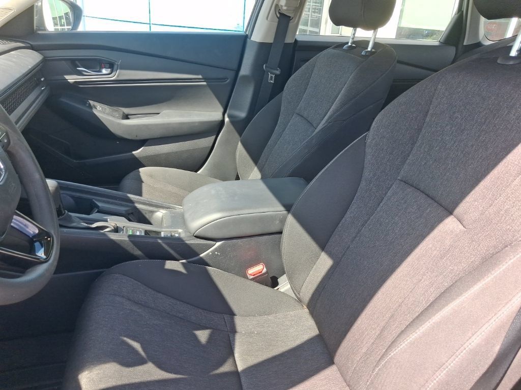 Certified 2025 Honda Accord SE image 18