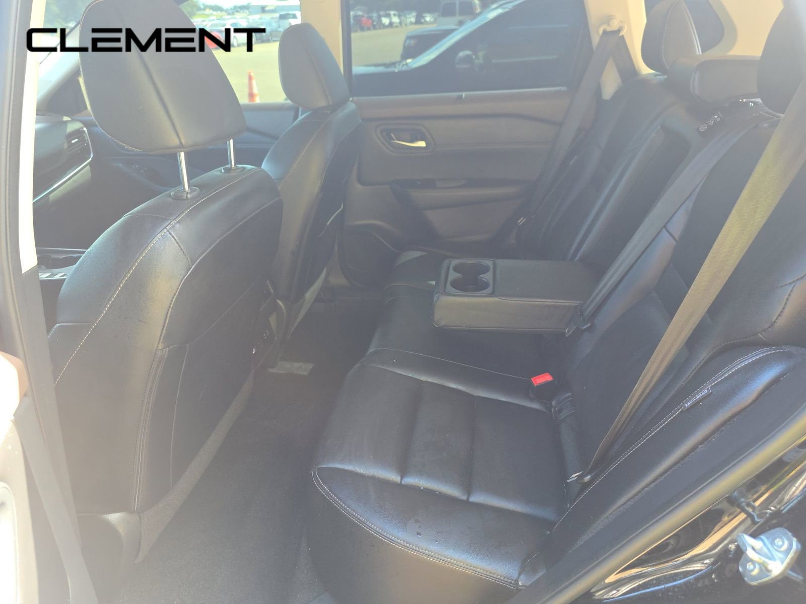 Used 2023 Nissan Rogue SL w/ SL Premium Package FWD image 4