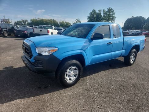 Used 2023 Toyota Tacoma SR RWD image 1