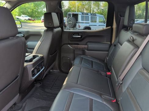 Used 2022 GMC Sierra 1500 Denali w/ Driver Alert Package II AWD/4WD image 11
