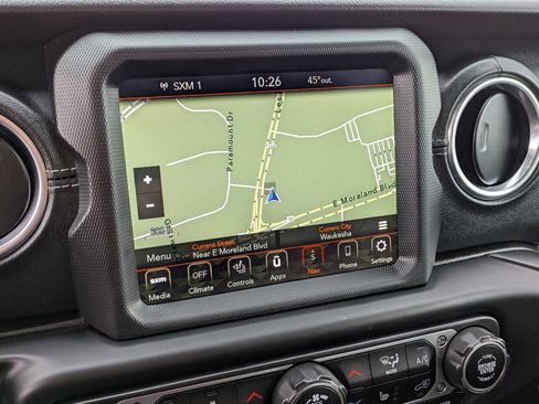 Used 2019 Jeep Wrangler Unlimited Sahara image 26