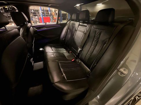 Used 2023 BMW M550i xDrive w/ Dynamic Handling Package image 19