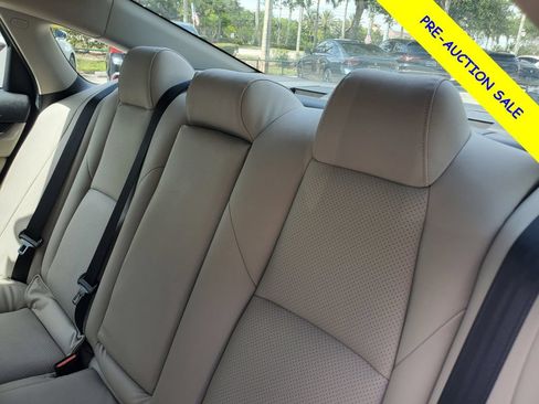 Used 2021 Honda Accord LX image 12