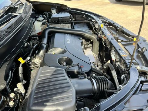Used 2020 Chevrolet Equinox LS FWD image 36