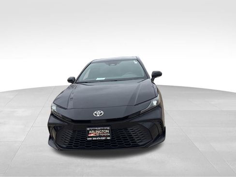 Used 2025 Toyota Camry XSE image 9