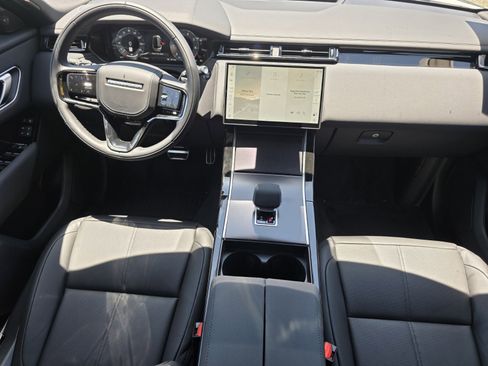 Used 2026 Land Rover Range Rover Velar Dynamic SE AWD/4WD image 4