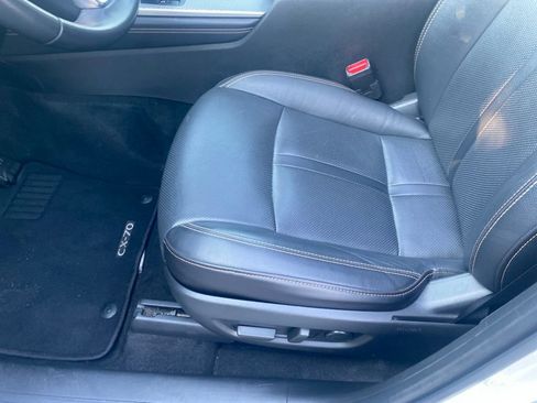 Certified 2025 MAZDA CX-70 3.3 Turbo w/ Preferred Package AWD/4WD image 18