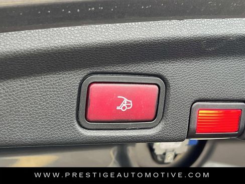 Used 2018 Mercedes-Benz E 400 4MATIC Cabriolet image 15