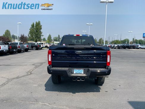 Used 2022 Ford F350 Lariat w/ Tremor Off-Road Package AWD/4WD image 6