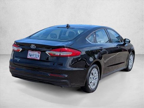Used 2020 Ford Fusion S FWD image 5