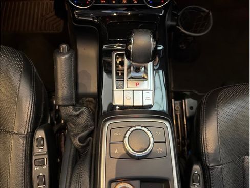 Used 2016 Mercedes-Benz G 550 image 23
