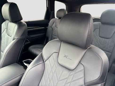 Used 2025 Kia Telluride SX Prestige X-Line image 21