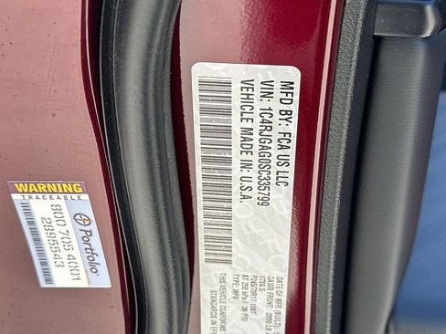 New 2025 Jeep Grand Cherokee Laredo w/ Luxury Tech Group I RWD image 29
