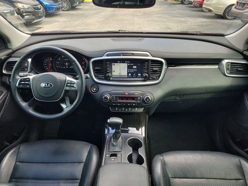 Used 2019 Kia Sorento EX w/ EX Touring Package image 19